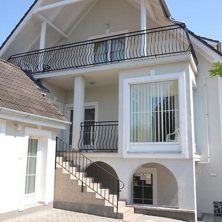Villa Ladver Heviz Exterior photo